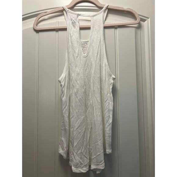 Full Tilt Women’s Floral Embroidery Eyelet Lightweight Racerback Top Sz‎ S White - Picture 3 of 3